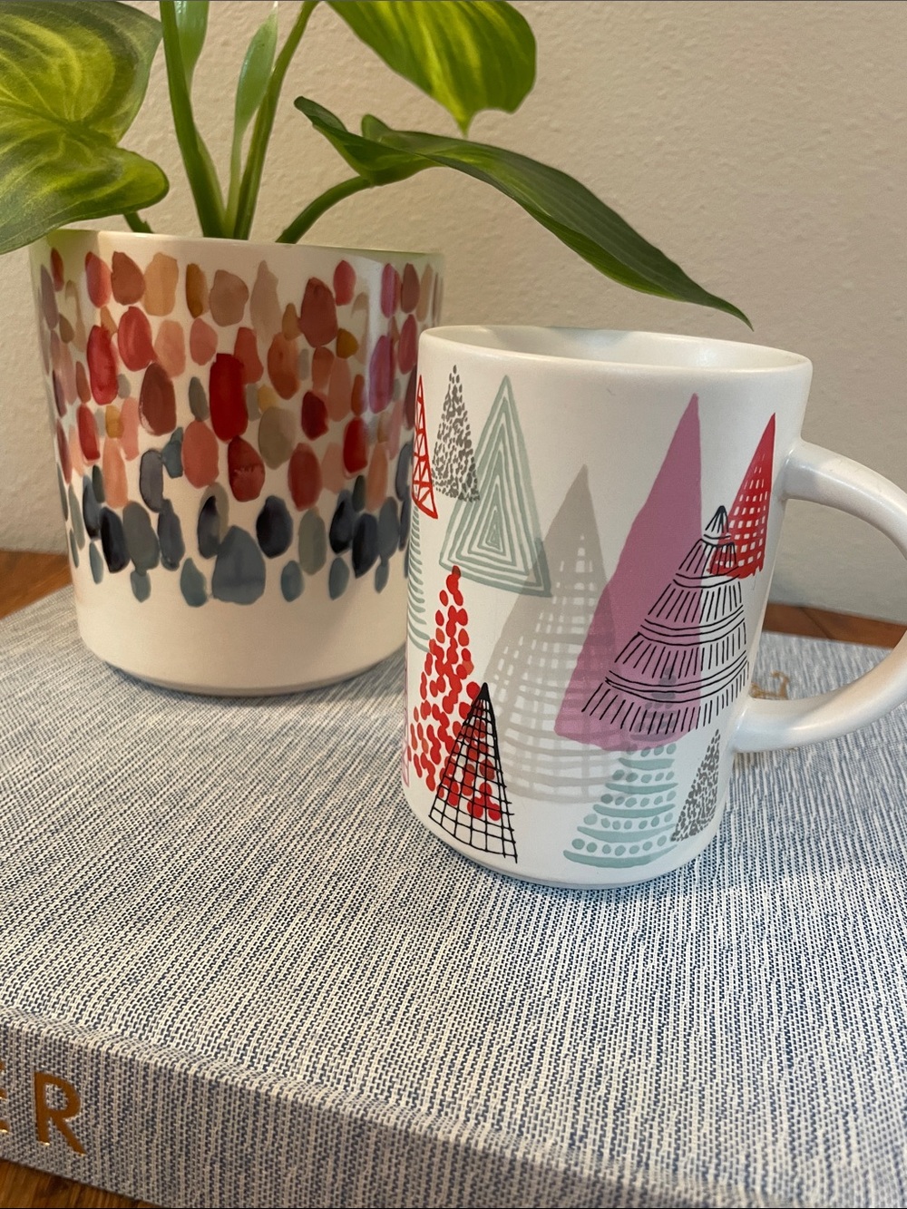 Starbucks 2017 Holiday Geometric Christmas Tree Mug – Multicolor